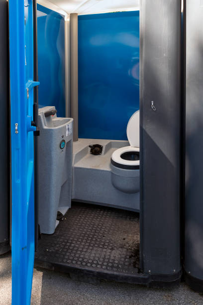 Best Portable toilet rental cost  in Bellevue, WI